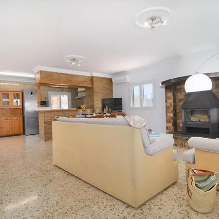 Ca Na Maria Francisca Holiday home Cala Llombards